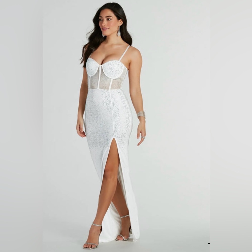 NWT Windsor dress